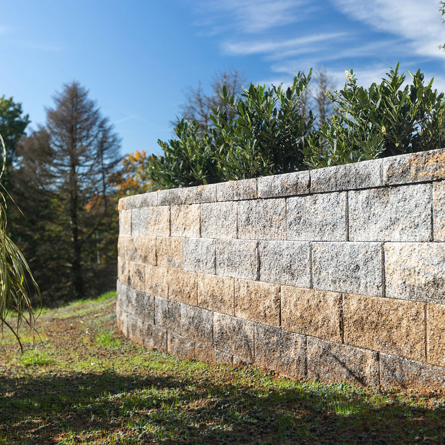 Erosion-Retaining-Wall